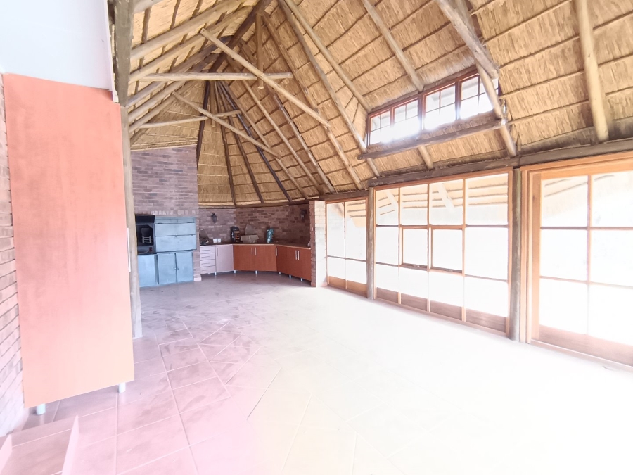 5 Bedroom Property for Sale in Universitas Ridge Free State